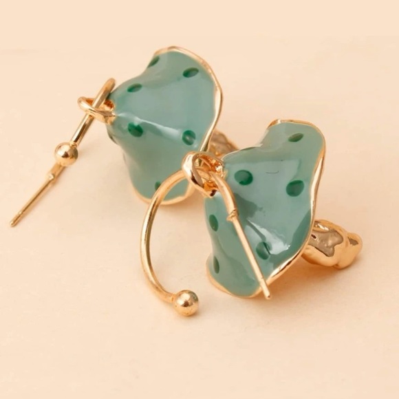 2/$28 Jewelry - Applies to all jewelry - Bundle any two pieces of your choice! - Picture 3 of 5